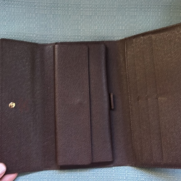Louis Vuitton wallet - Picture 4 of 8